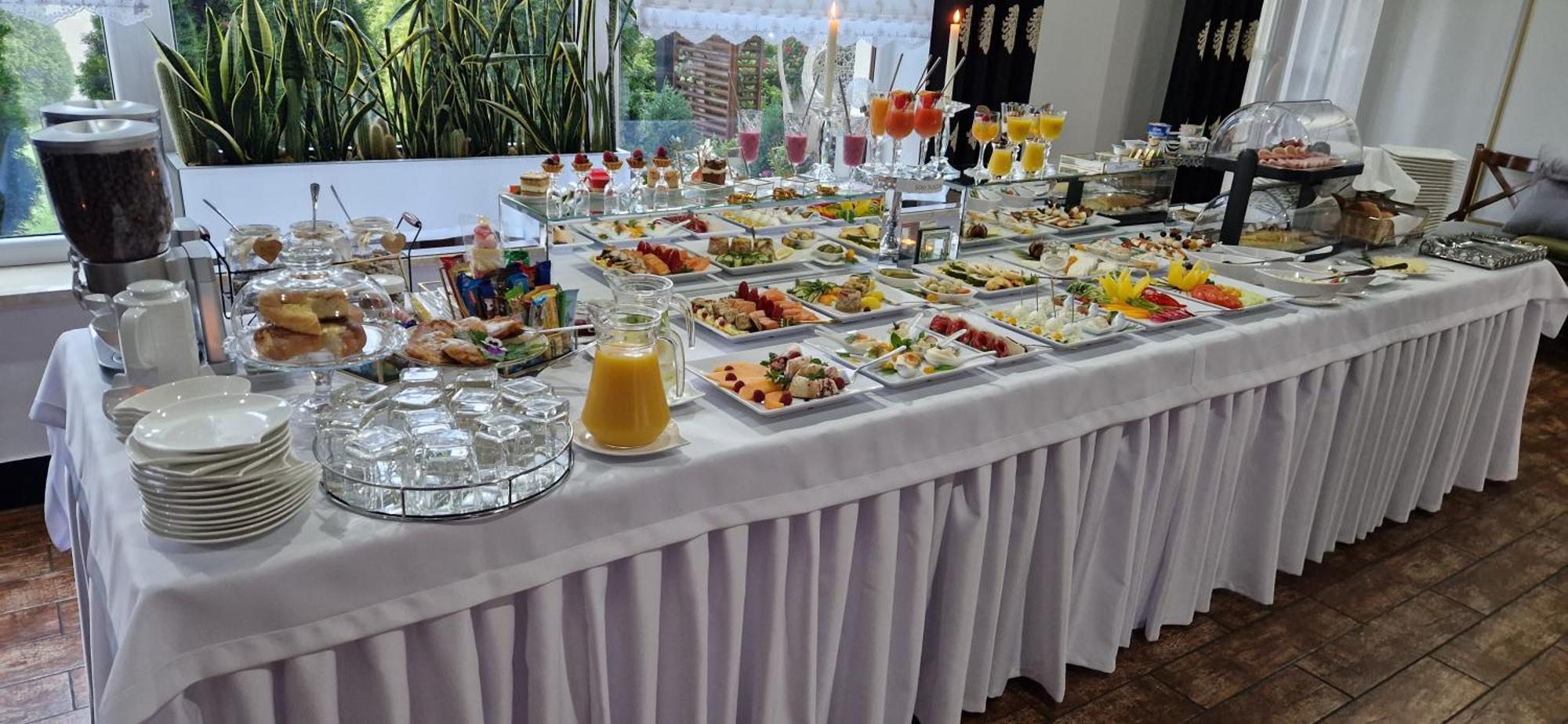 Cynamon Hotel โนวิซอนช์ ภายนอก รูปภาพ