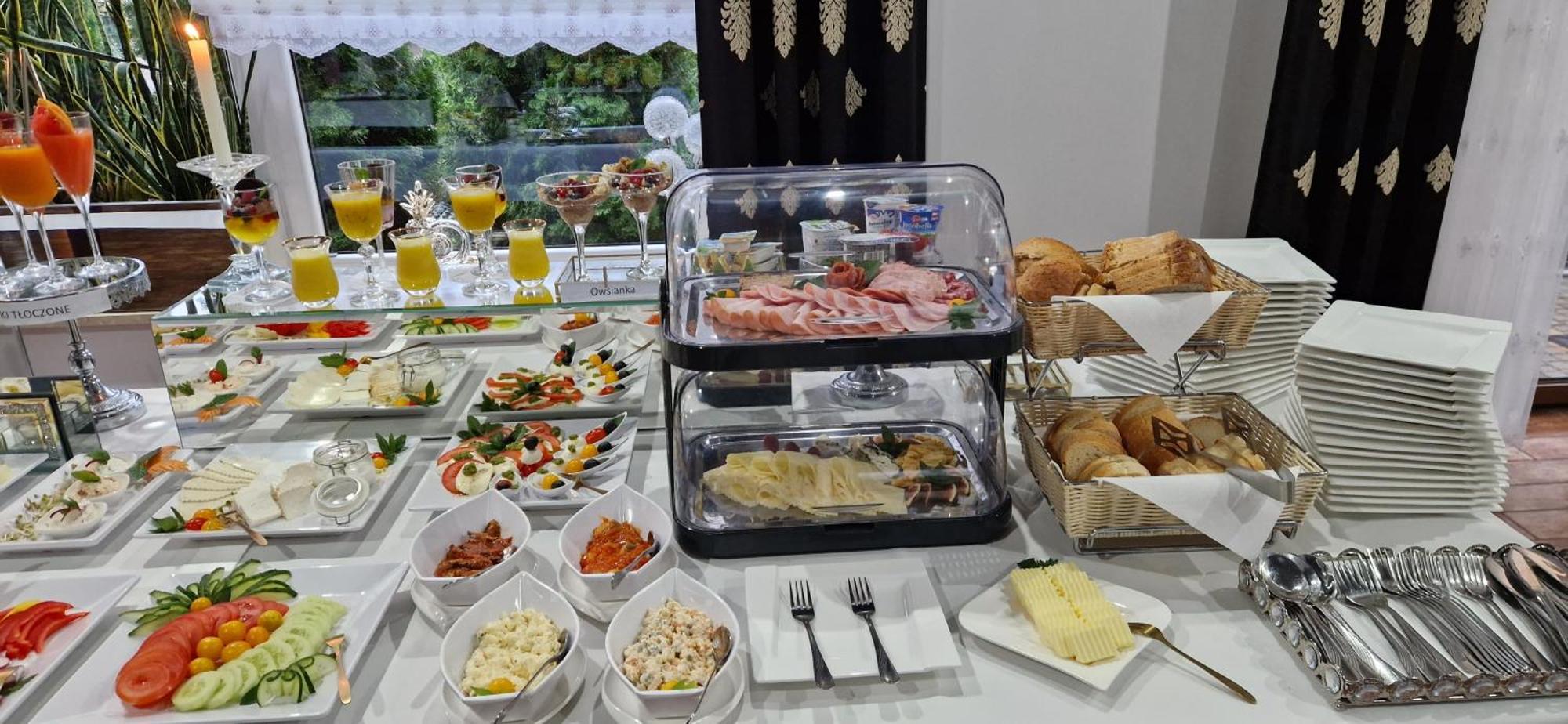 Cynamon Hotel โนวิซอนช์ ภายนอก รูปภาพ