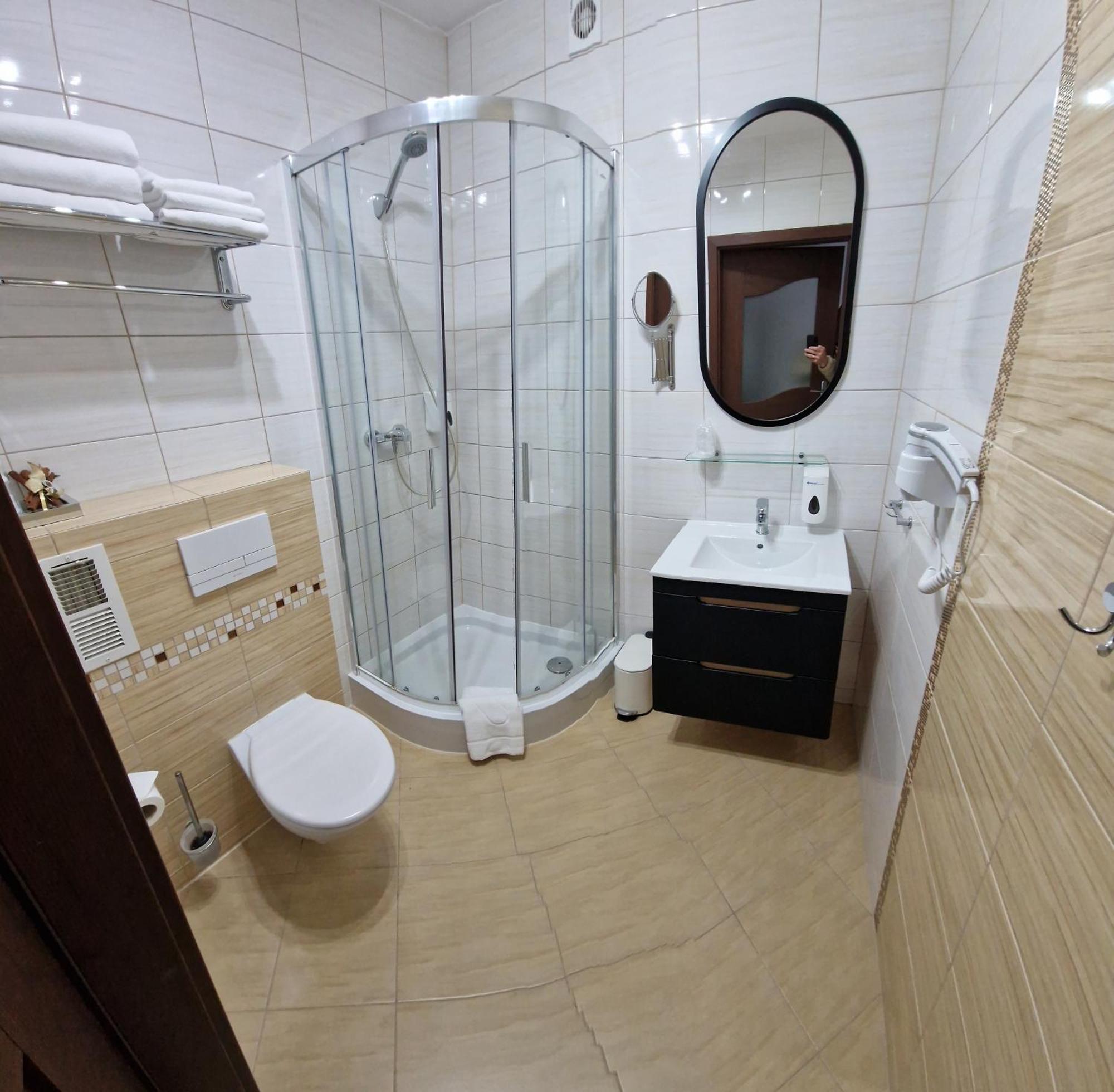 Cynamon Hotel โนวิซอนช์ ภายนอก รูปภาพ